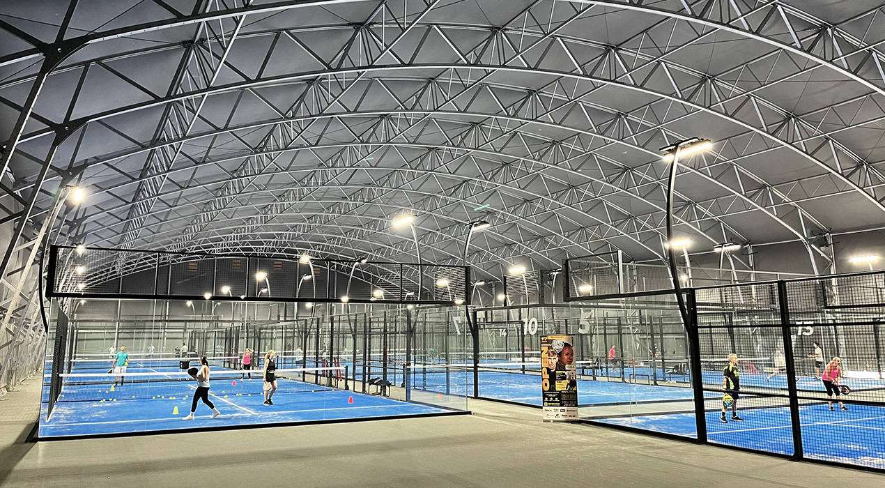 pistas-padel-valencia-indoor-suma-padel-club-valencia_mayo2025_01